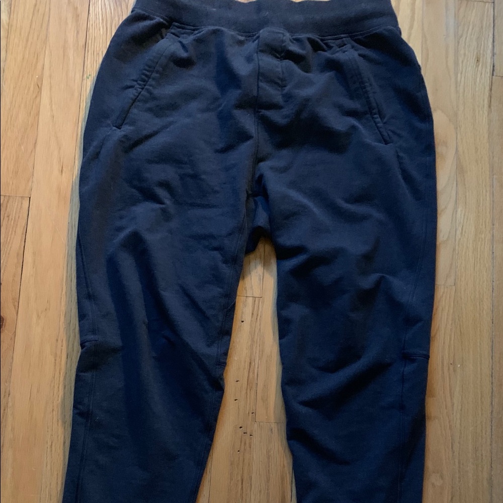 Men’s Lululemon sweatpants